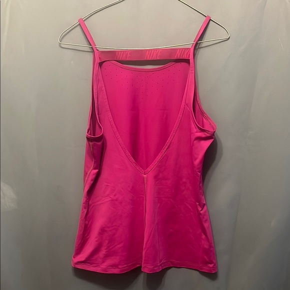 Nike Pink Top Size Medium - Picture 4 of 5